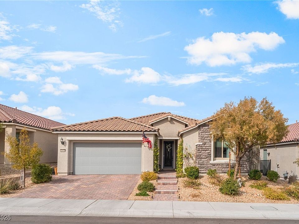 1st image of 10438 Skye Arroyo Ave