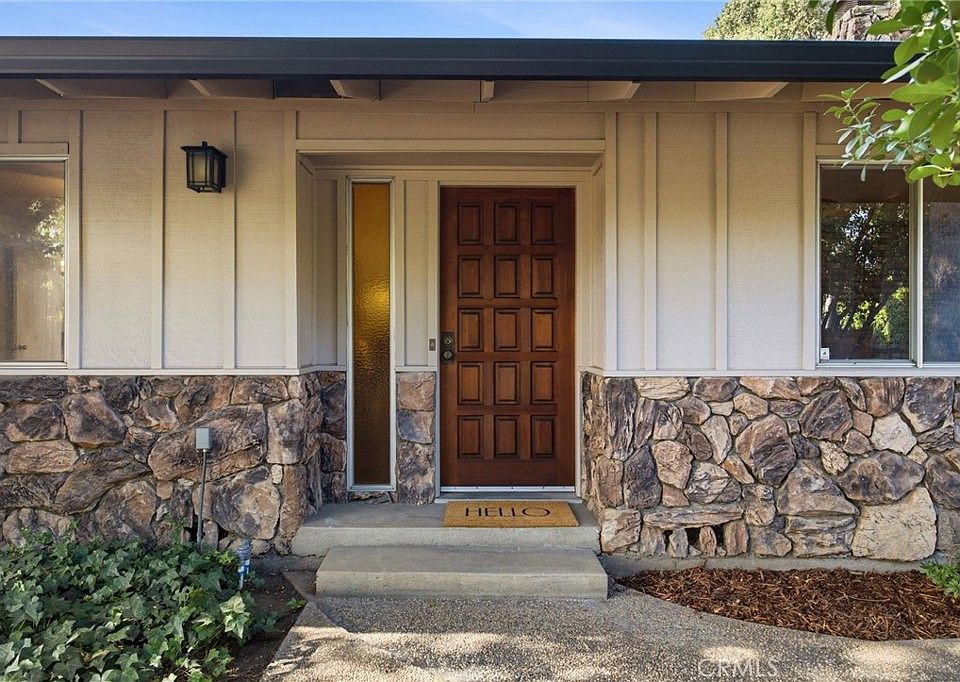 1st image of 2585 Guynn Ave