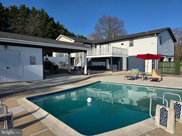 3300 Mount Airy Ct — Photo 23