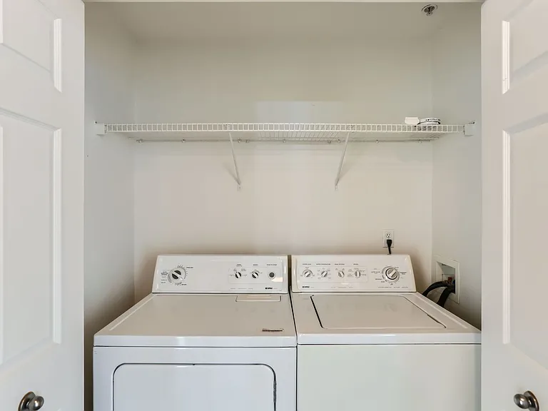 10175 NW Wilshire Ln — Photo 21