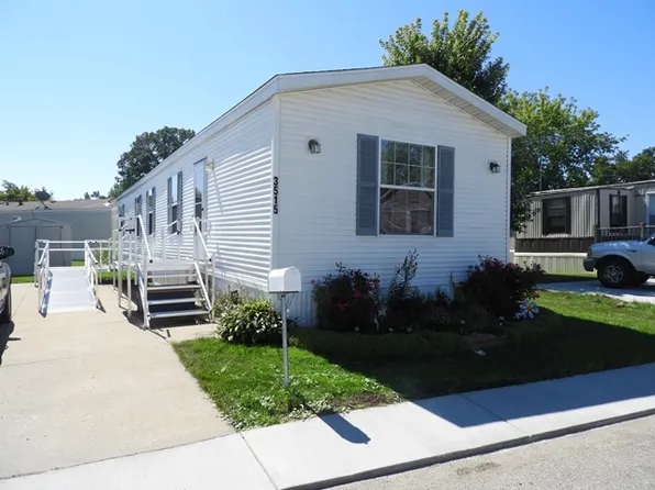 3515 Mary Ave, Waukegan, IL 60085