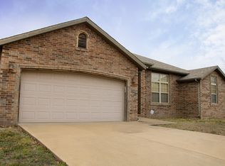 430 S Casa Grande Ave, Springfield, MO 65802