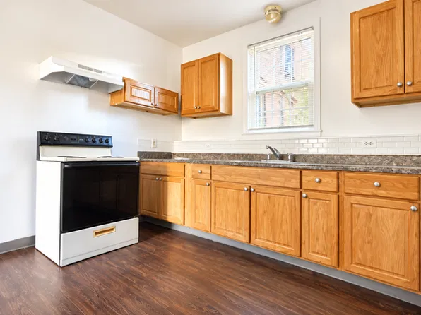 340 Appleton St Unit 2, Holyoke, MA 01040