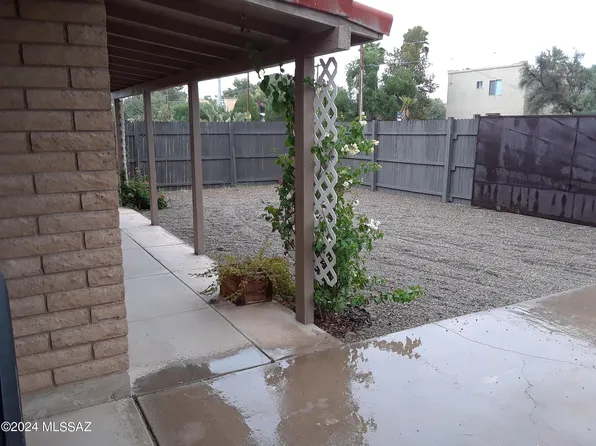 3253 E Glenn St, Tucson, AZ 85716
