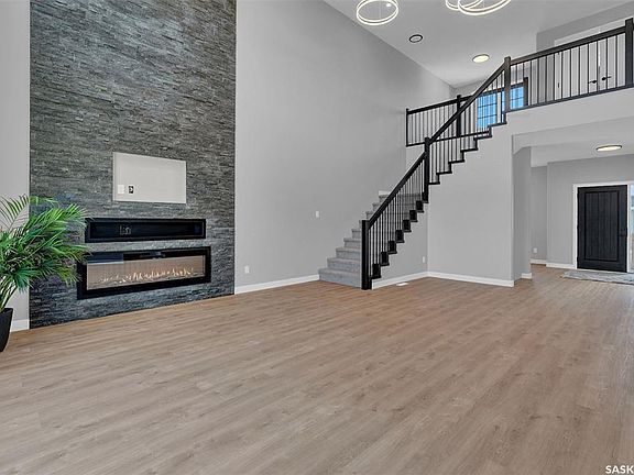 4th image of 4327 Wild Rose DRIVE