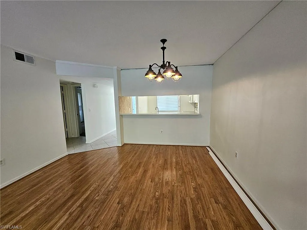 2 bed, 2.0 bath, 1100 sqft, $2,300 — Photo 4