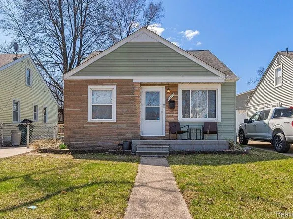 2310 Mapledale St, Ferndale, MI 48220