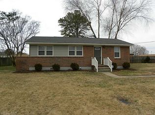 909 Chumley Rd, Portsmouth, VA 23701