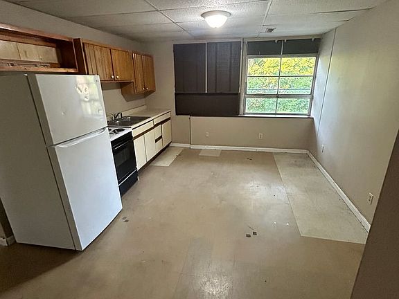 3rd image of 314 Church St #31