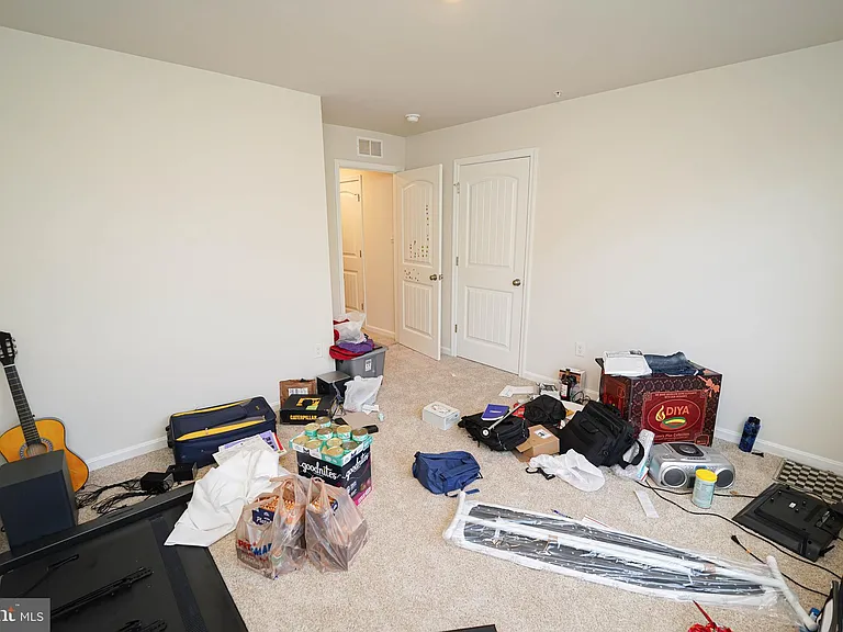 1712 Severn St — Photo 59