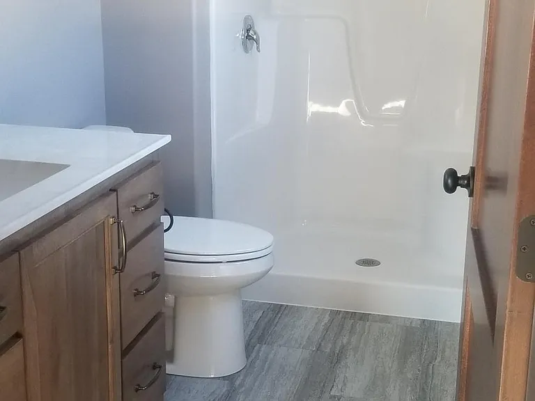 728 N Broadway St — Photo 5