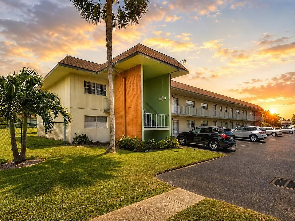 609 S State Road 7 #2D