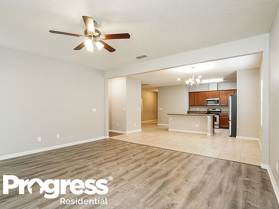5th image of 3075 Silverado Cir