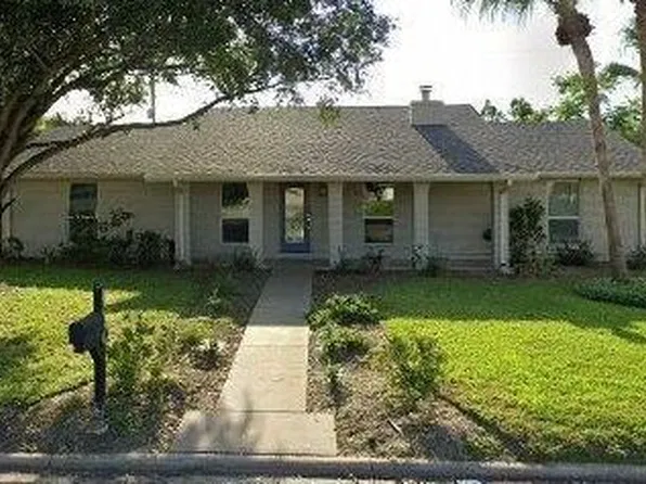 1100 Palm Valley Dr E, Harlingen, TX 78552
