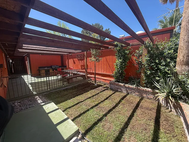 5533 Wheatfield Dr — Photo 38