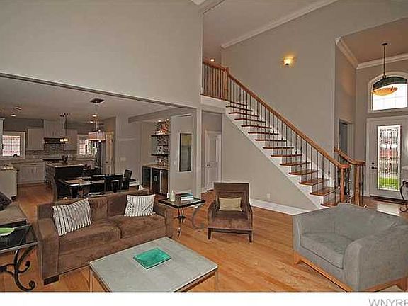 3rd image of 9706 Garden Walk