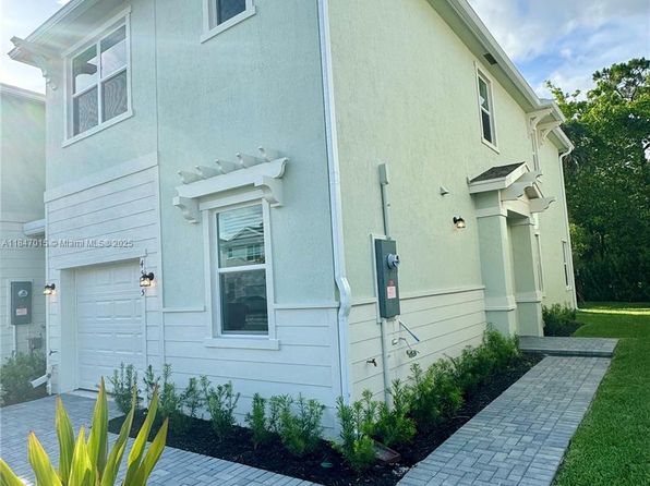 4575 Hollister Ave