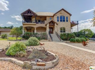 402 Village View Dr, Canyon Lake, TX 78133