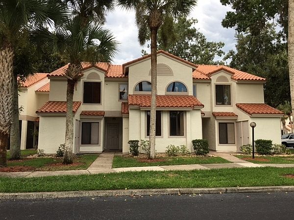 1st image of 1039 Country Club Dr #425