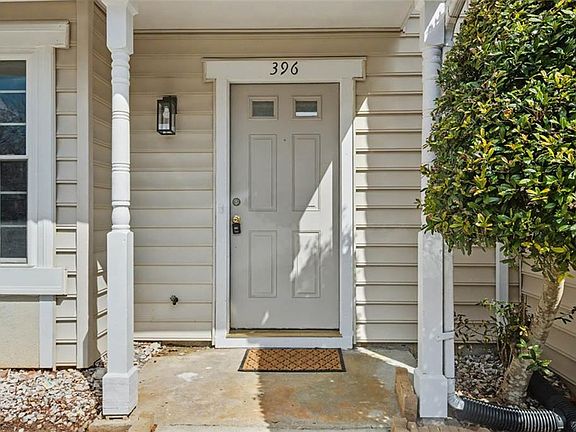 4th image of 396 Rivers Ridge Cir