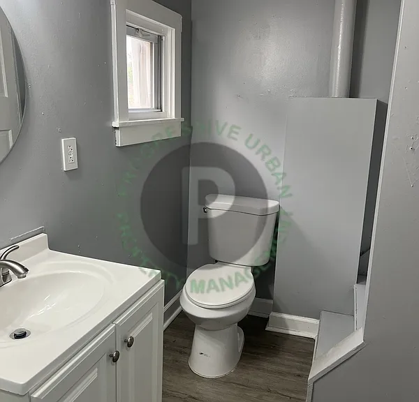 3586 W 47th St — Photo 2