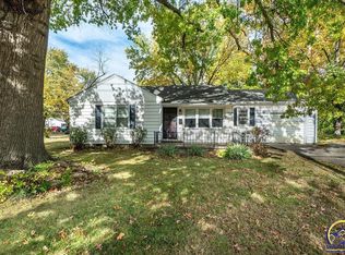 4230 SW 19th St, Topeka, KS 66604