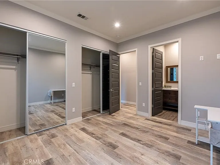 6940 Peach Ave — Photo 30