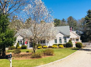 36 Spinnaker Dr, Mashpee, MA 02649