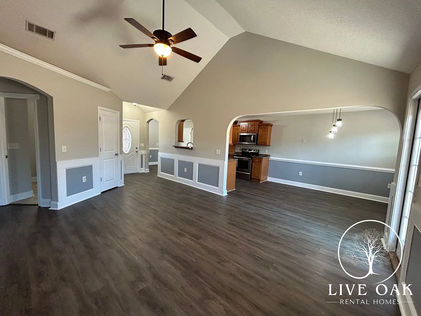 Beautiful 3-bed/2-bath Brick Home in Long County! — Photo 3