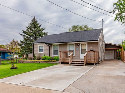 1345 E 16th St, Des Moines, IA, 50316