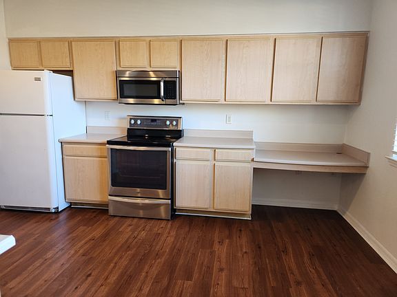 5th image of 10861 Windsor Walk Dr #7208