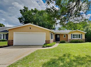 1037 Tamarack Ln, Libertyville, IL