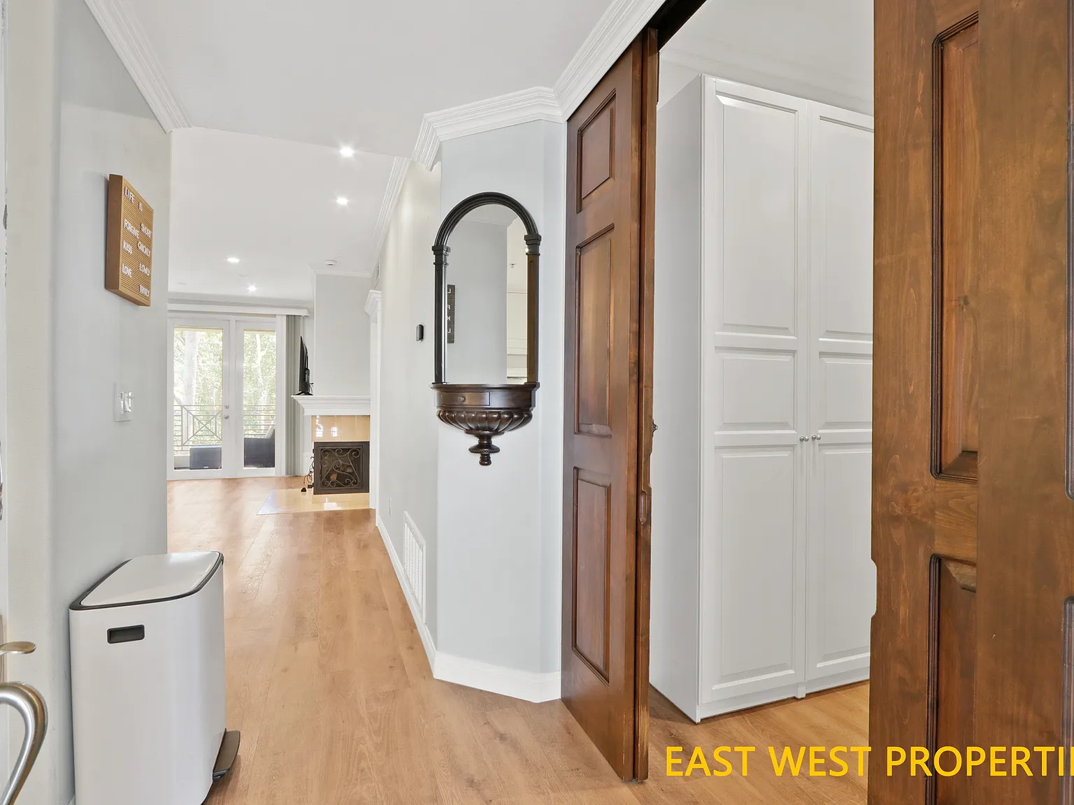 1 bed, 952 sqft, $3,200 — Photo 3