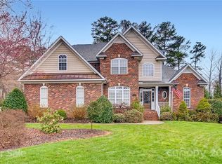 906 Bailey Ct, Matthews, NC 28104