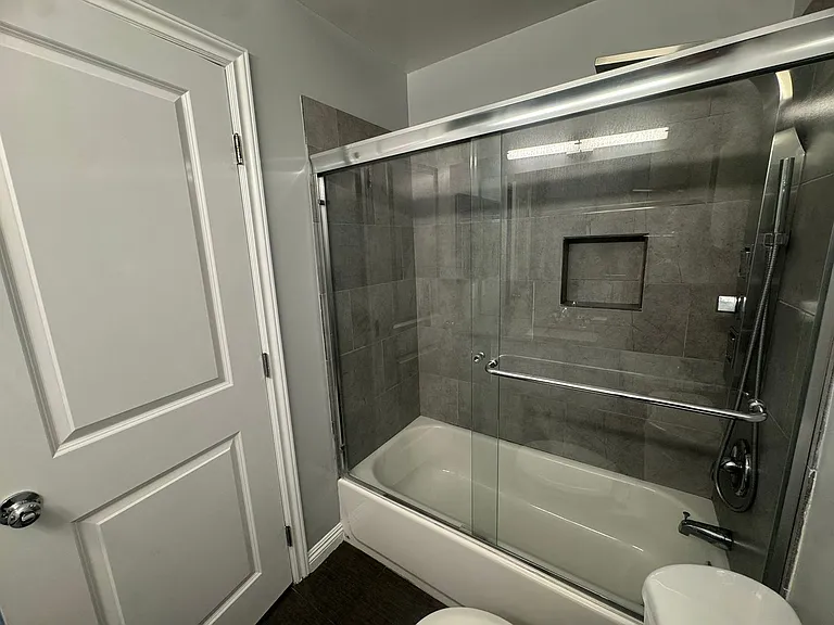 555 Maine Ave #330 — Photo 23