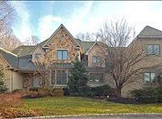 47 Sneider Rd, Warren, NJ 07059