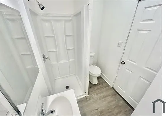 2827 Arctic Ave #2 — Photo 10