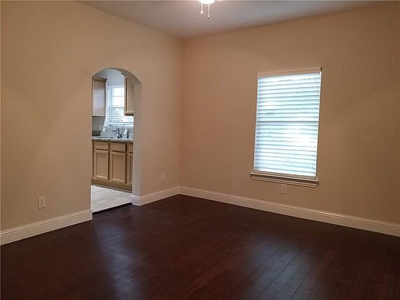 5th image of 2901 S Denley Dr