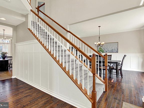 4th image of 6310 Lauren Ln
