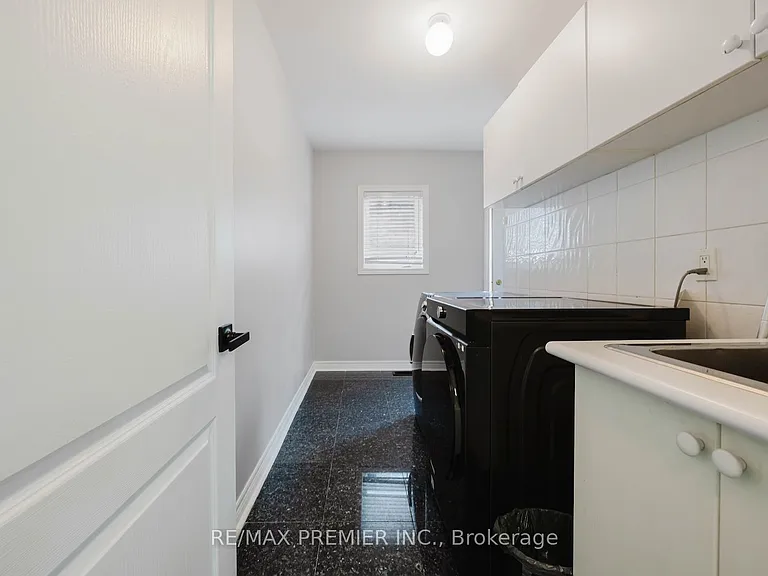 16 Saint Michele Pl #UPPER — Photo 9