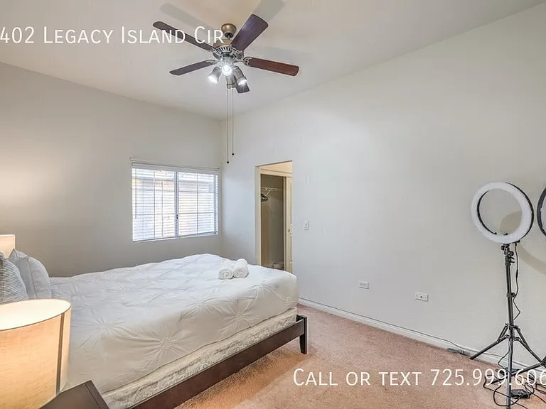 2402 Legacy Island Cir — Photo 10