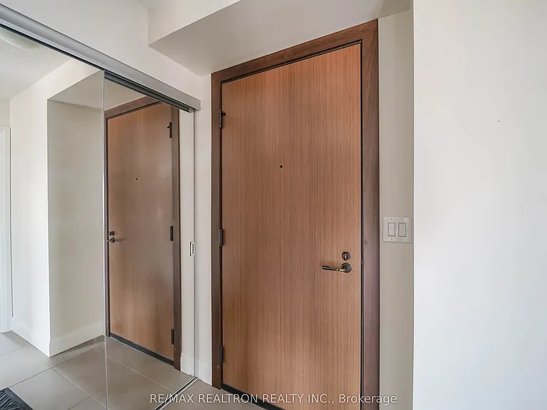 1 Uptown Dr #1207 — Photo 15