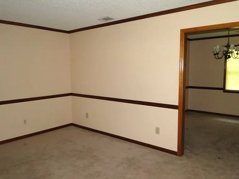 103 Hunters Gln — Photo 3
