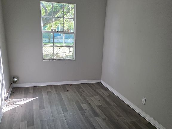 3rd image of 2611 Avenue J