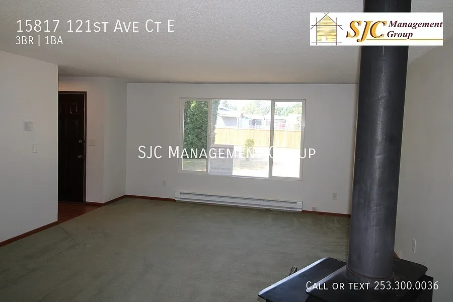 Three bedroom one bath home for rent South Hill Puyallup — Photo 2