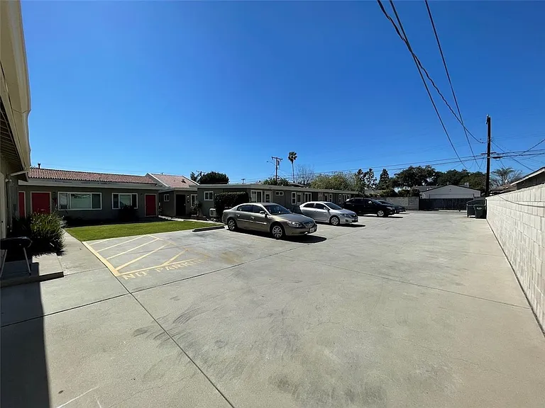 1015 N Azusa Ave #3 — Photo 10