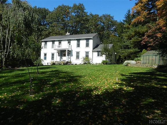 3rd image of 27 Bucyrus Ave