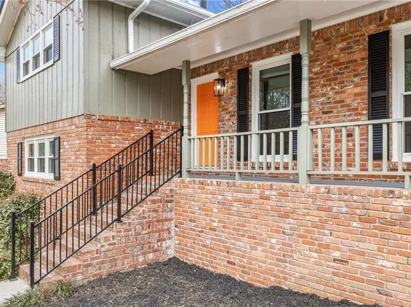 1264 Seven Springs Cir, Marietta, GA 30068