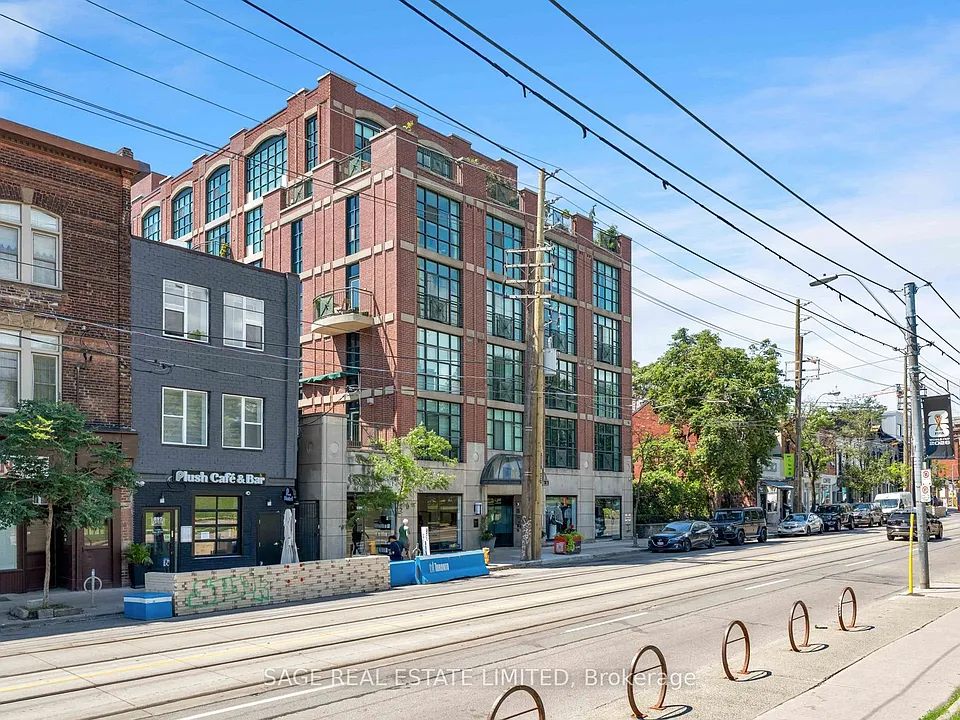 901 Queen St W #102