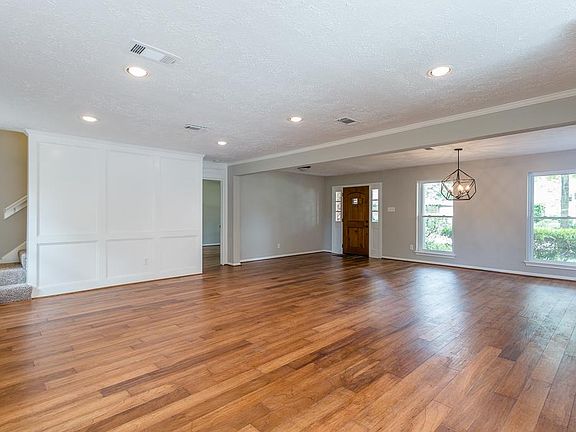 5th image of 16210 Acapulco Dr